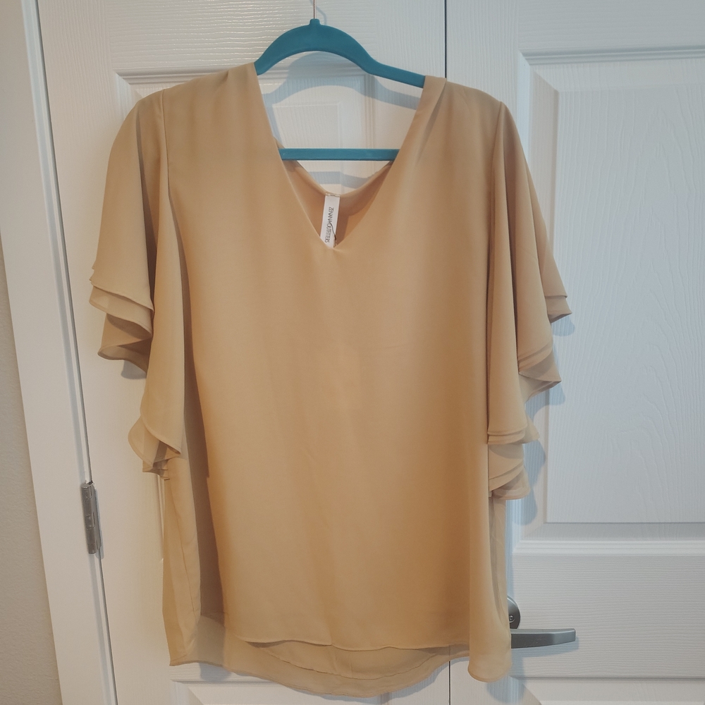 Zenana Outfitters Women's Tan Blouse